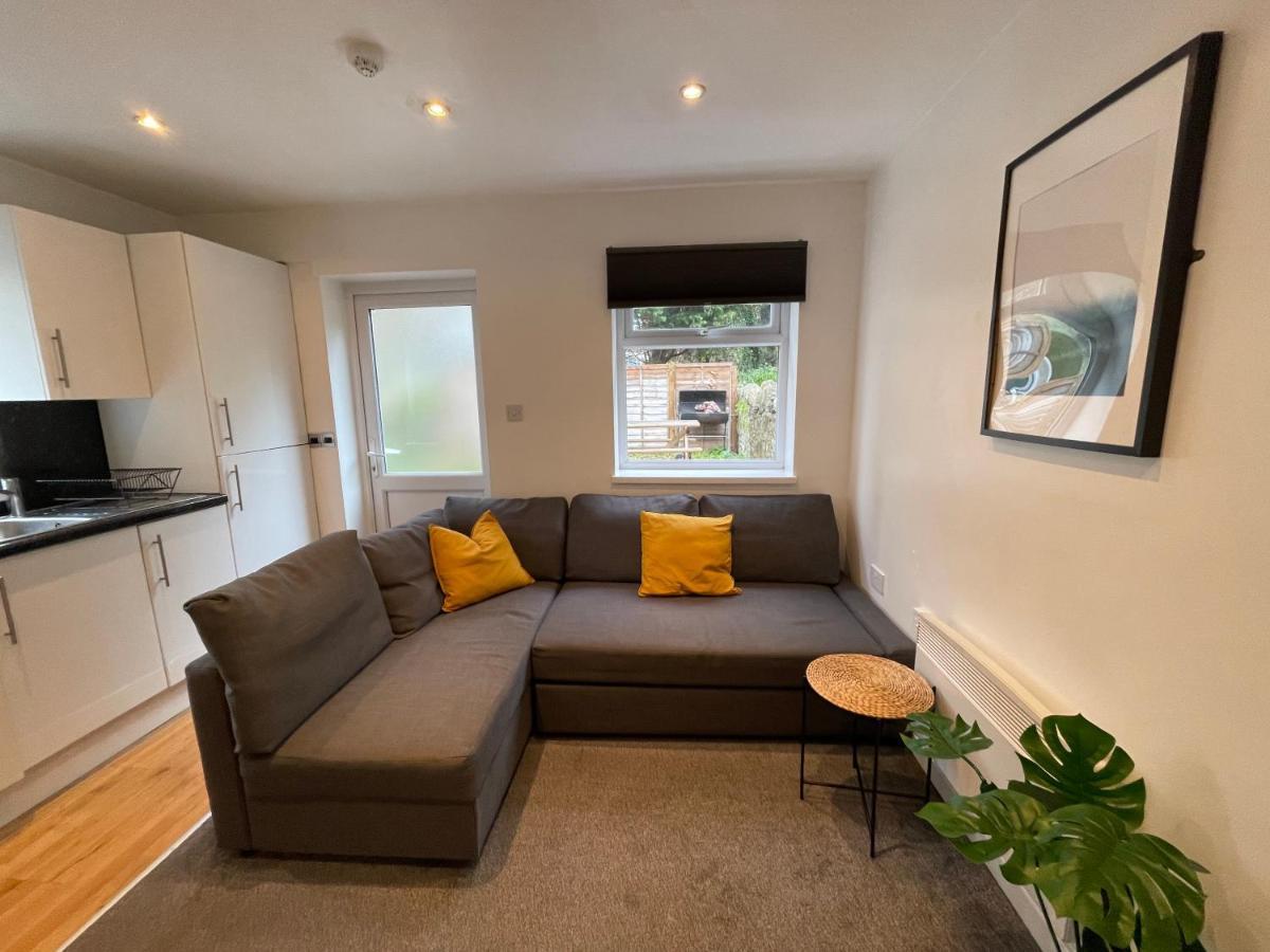 6 Person Apartment In City Centre Cardiff Exterior foto